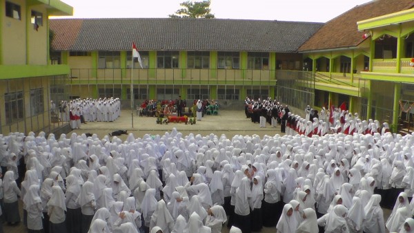 SMP Terpadu Riyadlul Ulum Wadda`wah Putri