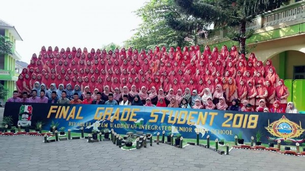 SMP Terpadu Riyadlul Ulum Wadda`wah Putri